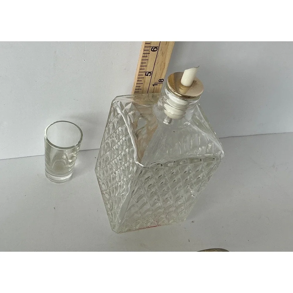 Vintage Stagecoach Music Box Liquor Decanter Set with 6 Shot‎ Glasses